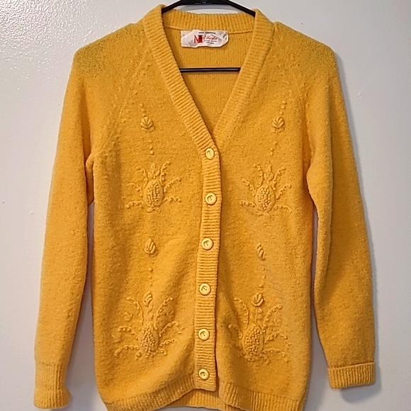 Morla Women Vintage sweater Size Small - Picture 1 of 6